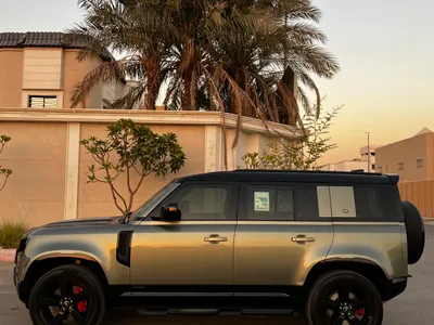 2020 لاند روفر ديفيندر اكس 110