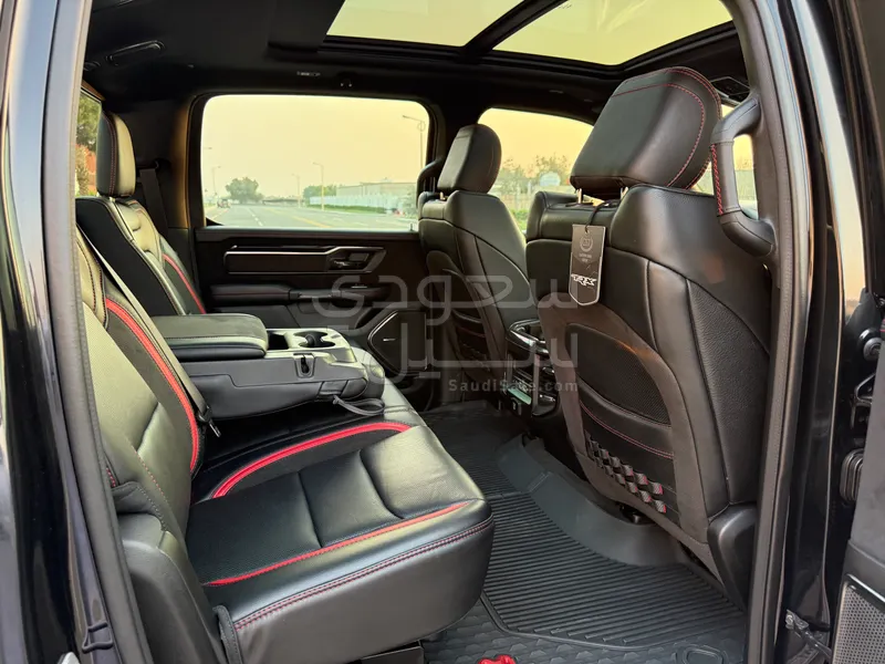 2022 دودج رام تي ار اكس