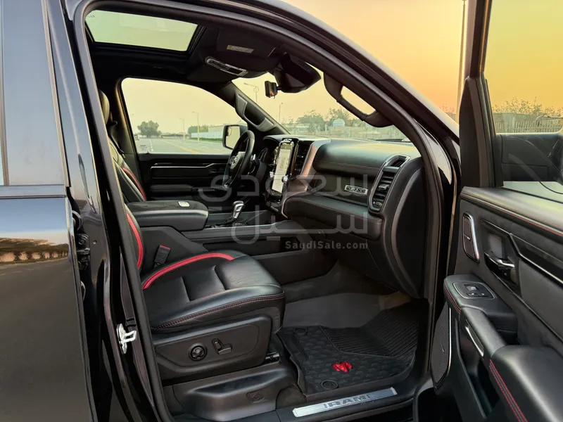 2022 دودج رام تي ار اكس