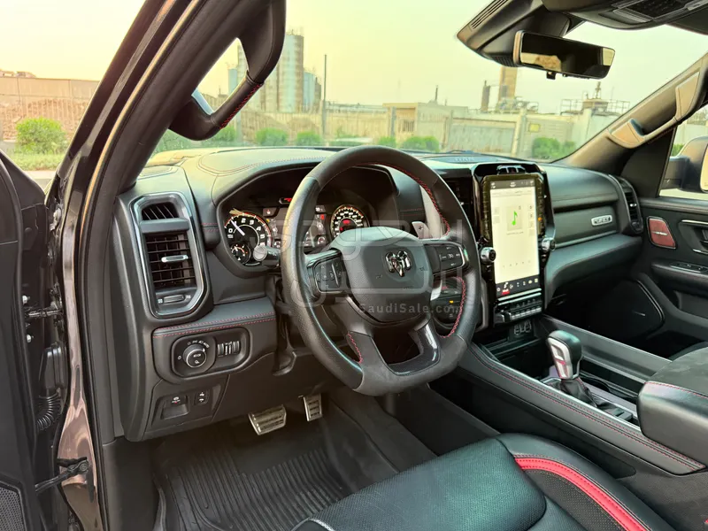2022 دودج رام تي ار اكس