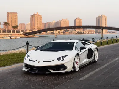 2021 لمبرجيني افنتادور إس في جاي