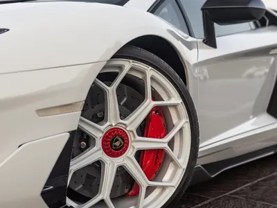 2021 لمبرجيني افنتادور إس في جاي