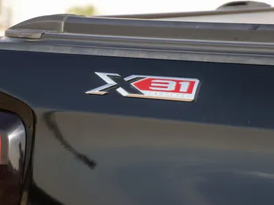 2023 جي ام سي سييرا اليفيشن