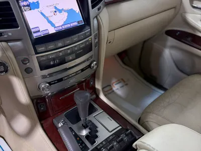 2014 لكزس إل إكس 570 اس