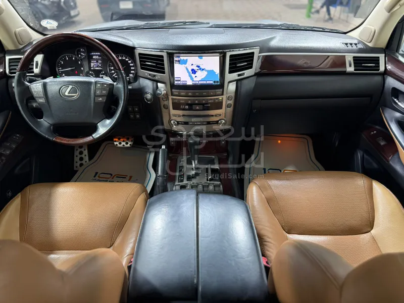 2015 لكزس إل إكس 570 اس