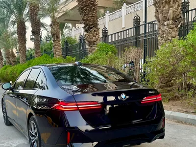 2024 بي ام دبليو الفئة الخامسة 520 أي إم كت