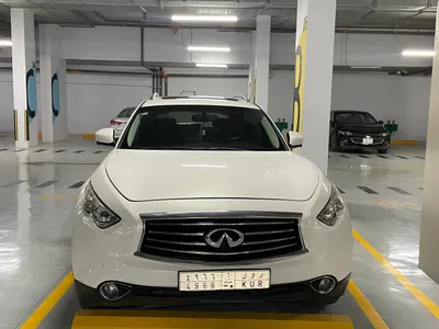 2013 انفينيتي اف اكس 37