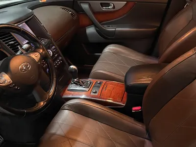 2013 انفينيتي اف اكس 37