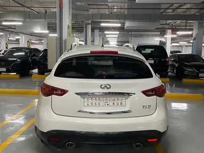 2013 انفينيتي اف اكس 37