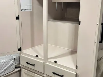 2023 فورد موتر هوم كارافان