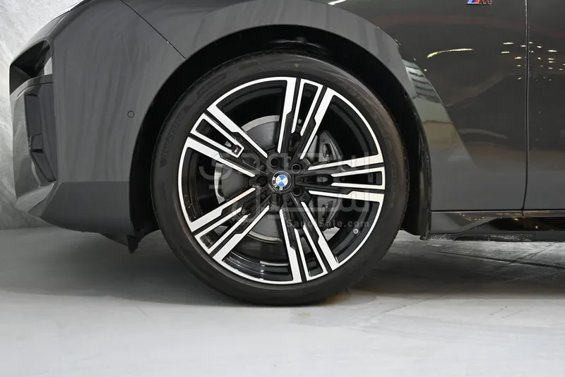 2026 بي ام دبليو الفئة السابعة 735أي