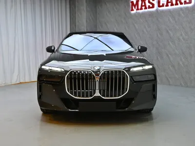 2026 بي ام دبليو الفئة السابعة 735أي