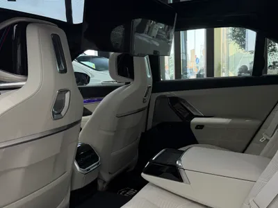 2026 بي ام دبليو الفئة السابعة 735أي