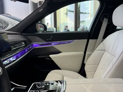 2026 بي ام دبليو الفئة السابعة 735أي