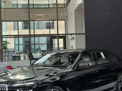 2026 بي ام دبليو الفئة السابعة 735أي