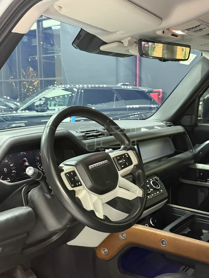 2020 لاند روفر ديفيندر اتش اس اي