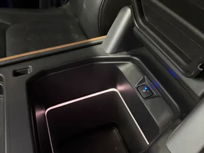 2020 لاند روفر ديفيندر اتش اس اي