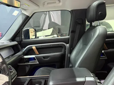 2020 لاند روفر ديفيندر اتش اس اي