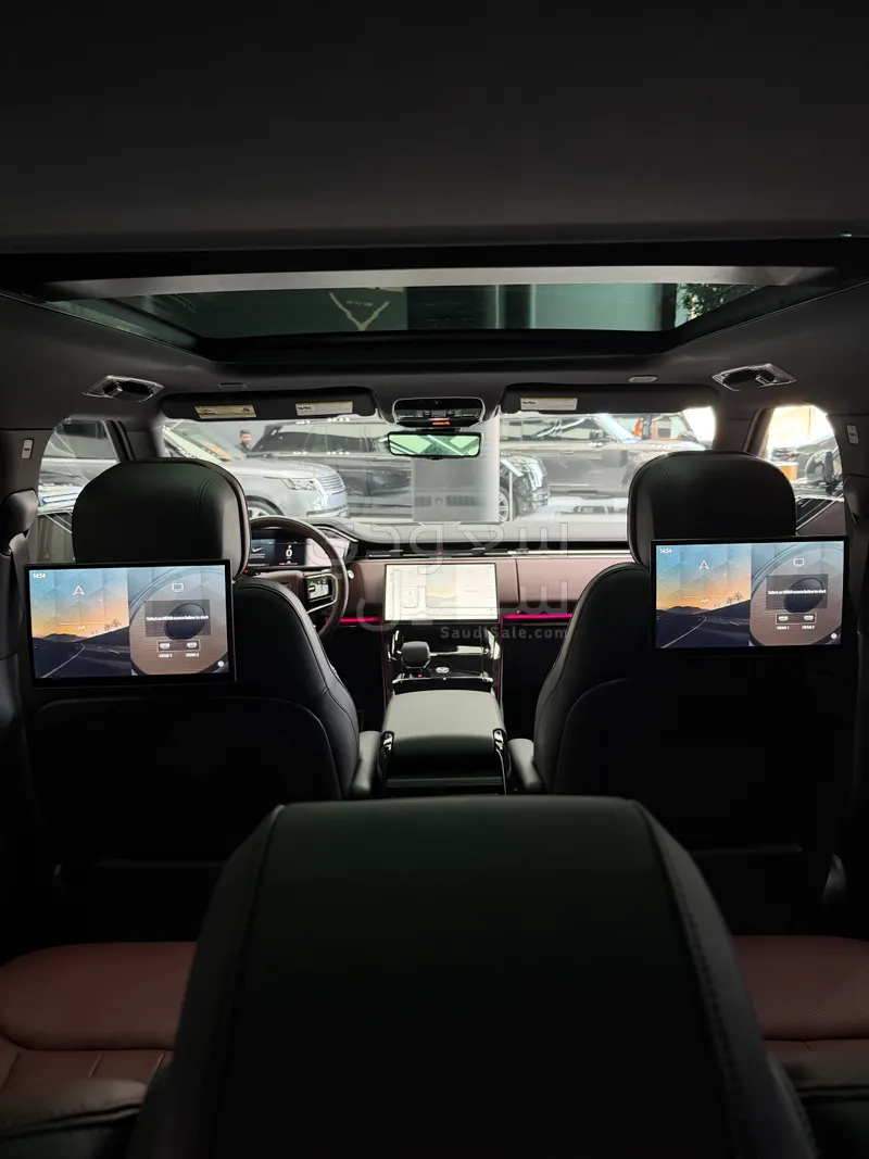 2025 لاند روفر رينج روفر سبورت اتش اس اي