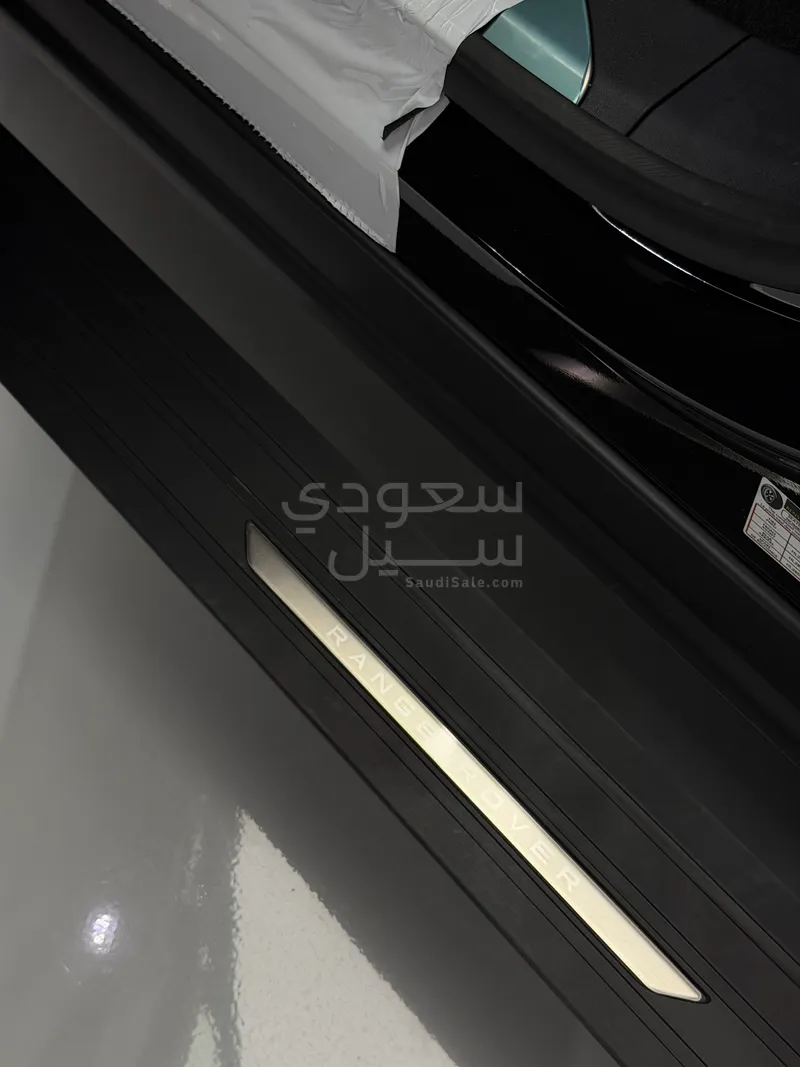 2025 لاند روفر رينج روفر سبورت اتش اس اي