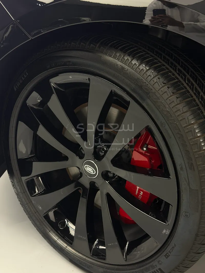 2025 لاند روفر رينج روفر سبورت اتش اس اي