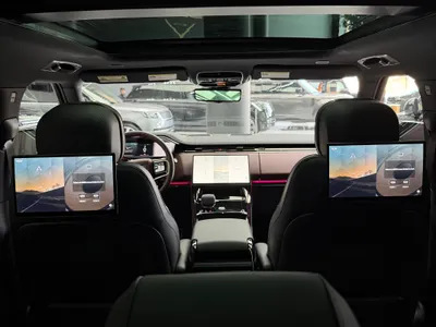 2025 لاند روفر رينج روفر سبورت اتش اس اي