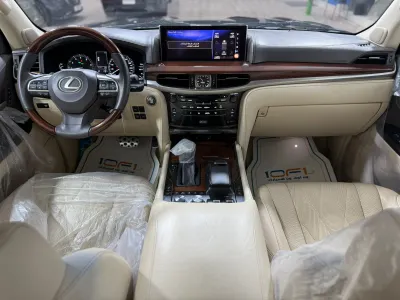 2020 لكزس إل إكس 570 بلاك اديشن