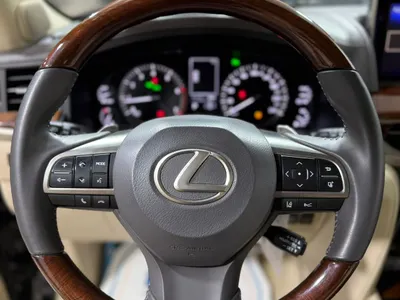 2020 لكزس إل إكس 570 بلاك اديشن