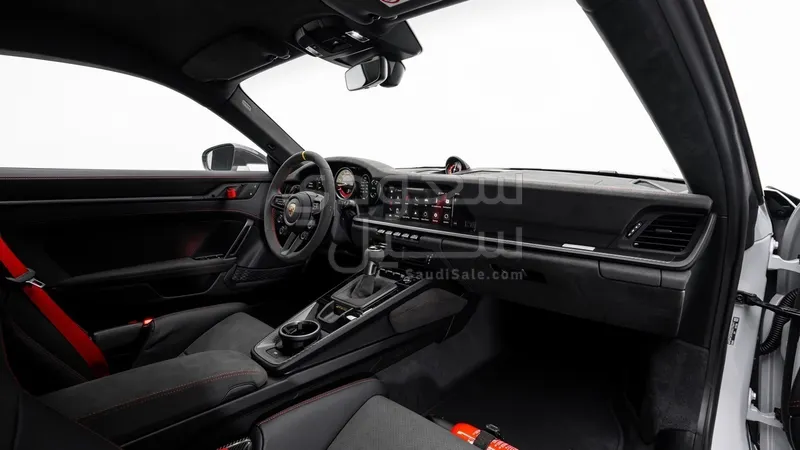 2025 بورش 911 جي تي 3 ار اس