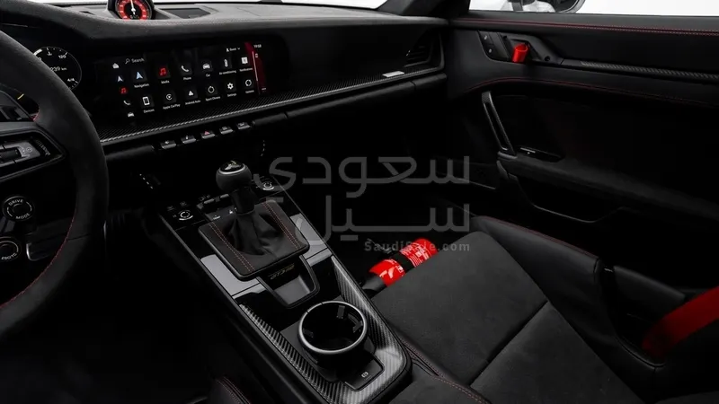 2025 بورش 911 جي تي 3 ار اس