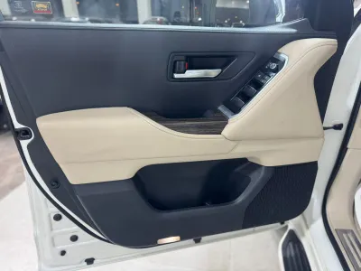 2022 تويوتا لاند كروزر في اكس ار