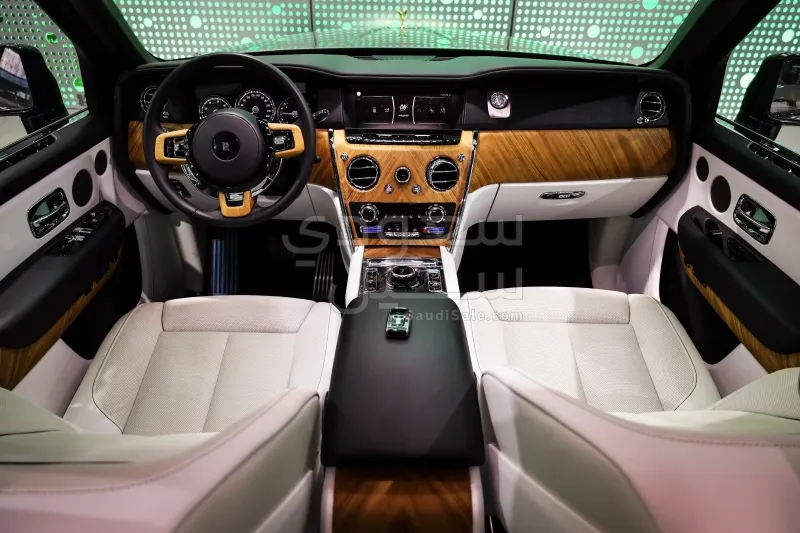 2024 رولز رويس كولينان