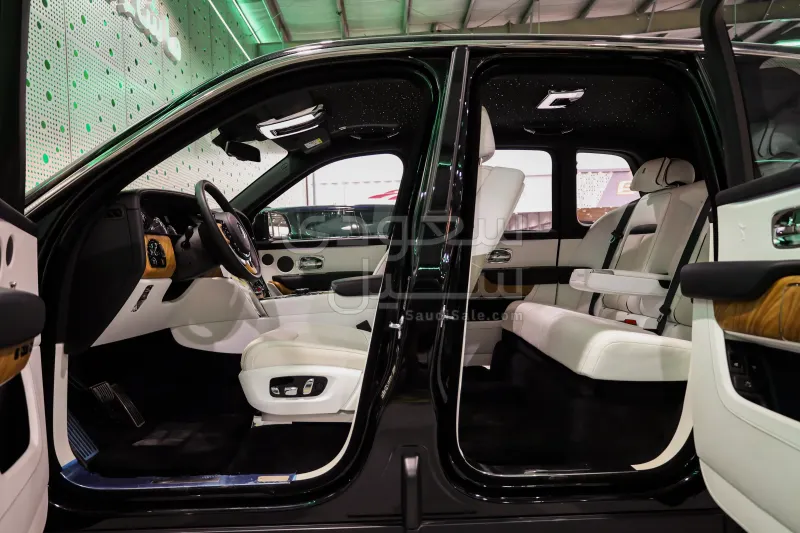 2024 رولز رويس كولينان