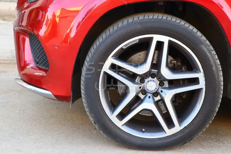 2017 مرسيدس - بنز جي إل إس 500