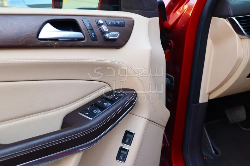 2017 مرسيدس - بنز جي إل إس 500