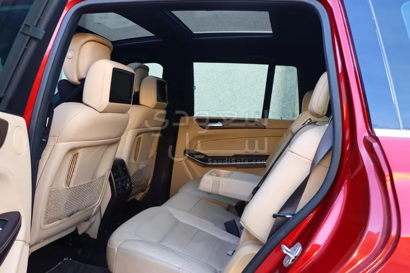 2017 مرسيدس - بنز جي إل إس 500