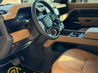 2026 لاند روفر ديفيندر اتش اس اي