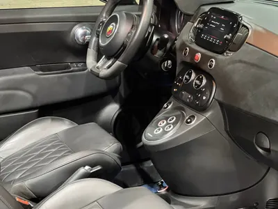 2023 فيات ابارث 695 توريزمو