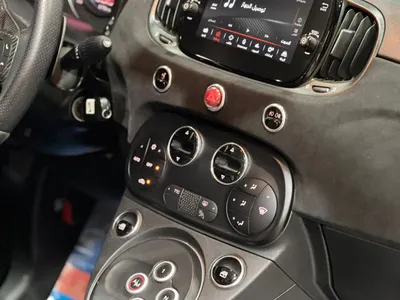 2023 فيات ابارث 695 توريزمو