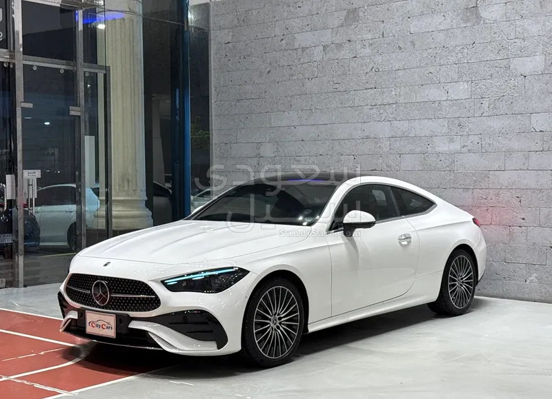 2024 مرسيدس - بنز سي إل إي 200