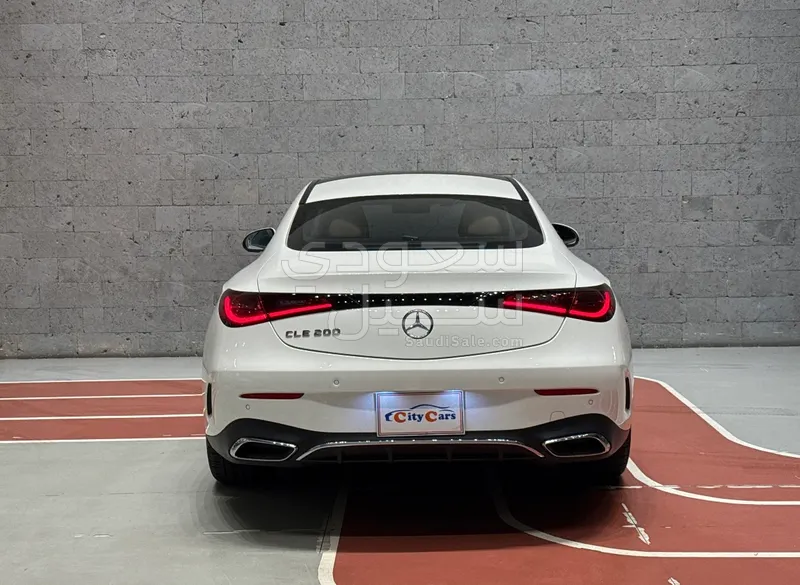 2024 مرسيدس - بنز سي إل إي 200