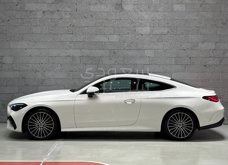 2024 مرسيدس - بنز سي إل إي 200