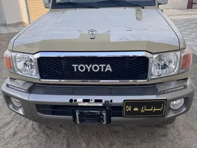 2016 تويوتا لاند كروزر ربع