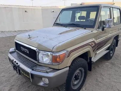 2016 تويوتا لاند كروزر ربع