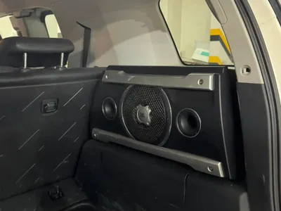 2012 تويوتا اف جي كروزر 1