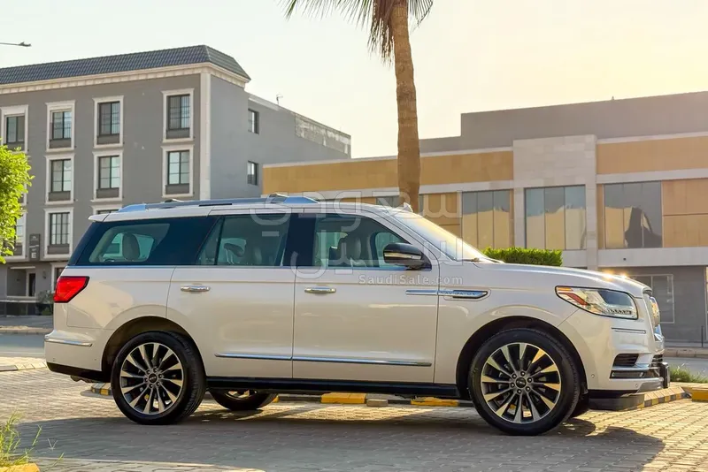 2019 لنكولن نافيكيتر