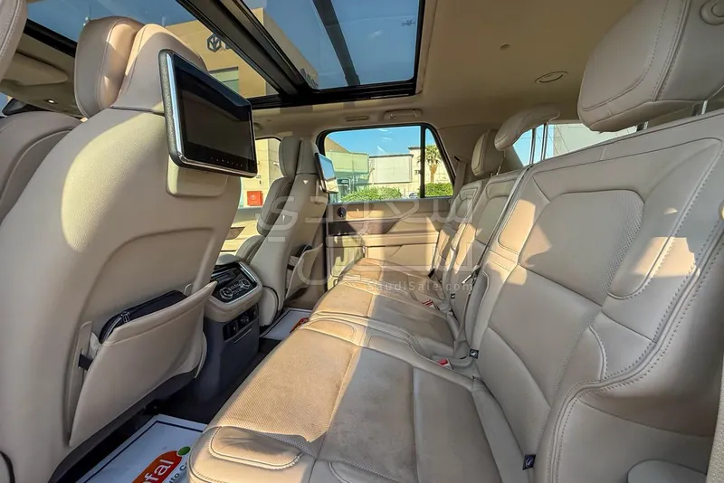 2019 لنكولن نافيكيتر