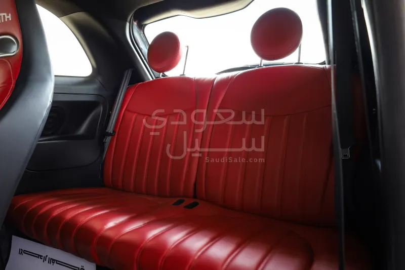 2019 فيات ابارث 595 كومبيتزيون