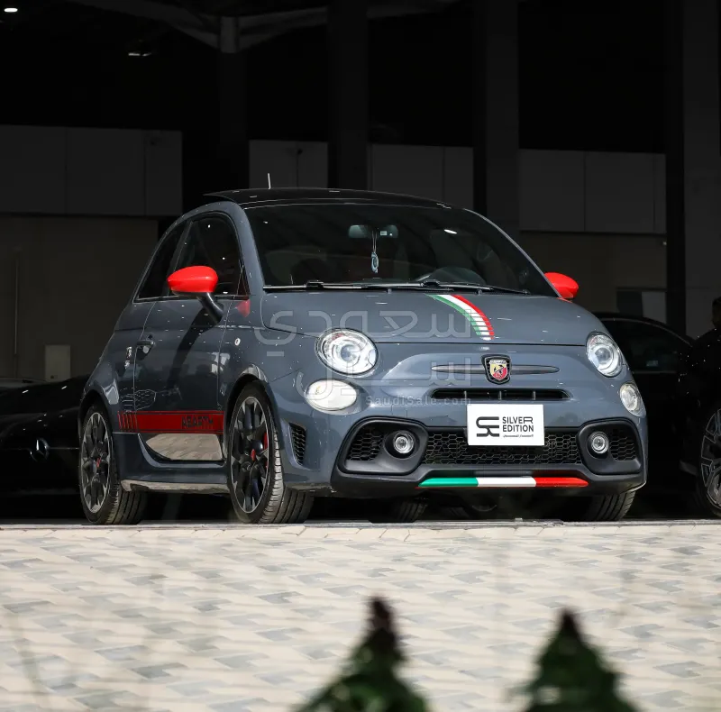 2019 فيات ابارث 595 كومبيتزيون