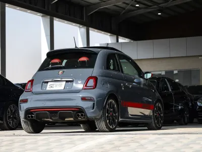 2019 فيات ابارث 595 كومبيتزيون